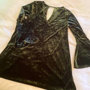 Bell sleeved crushed velvet dress